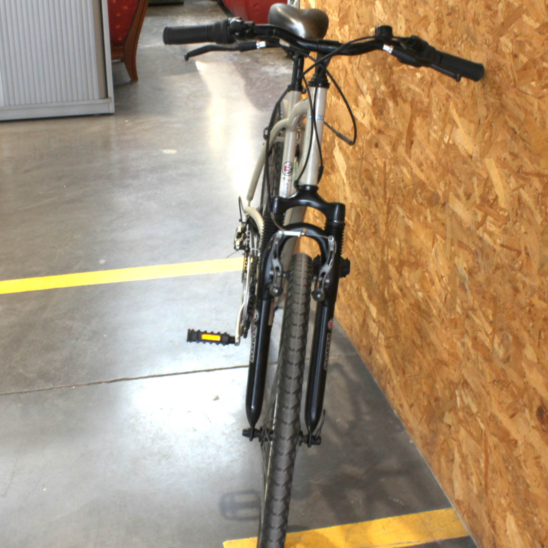 Vélo VTC Decathlon Trail Triban 3 - État correct - Photo 3